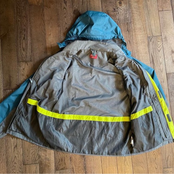 Mountain Warehouse 3-in-1 waterproof jacket - Picture 2 of 6